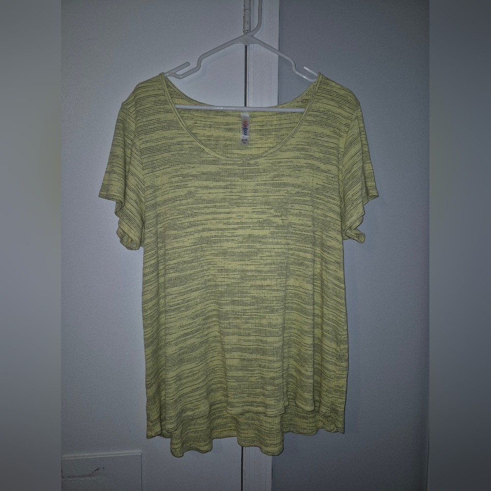 Lularoe Perfect T 2XL Women's Yellow Short Sleeve Top